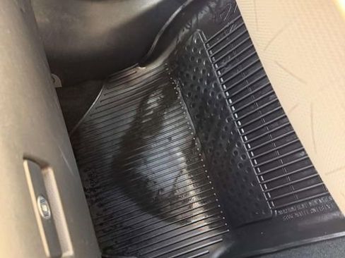 Used 2022 Toyota RAV4 XLE w/ XLE Grade Weather Package image 16