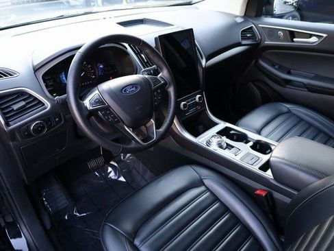 Used 2024 Ford Edge SEL image 10