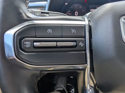 Used 2023 GMC Canyon Denali w/ Denali Black Edition image 27