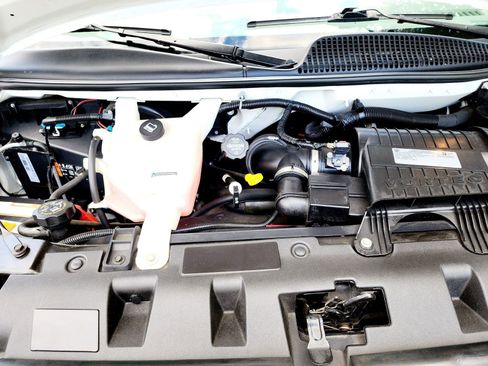 Used 2018 Chevrolet Express 2500 LT w/ LT Preferred Equipment Group image 24