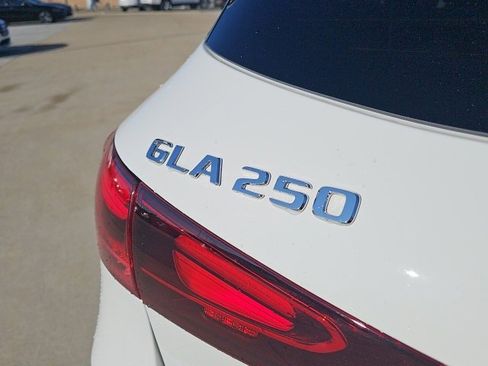 Certified 2025 Mercedes-Benz GLA 250 4MATIC image 6