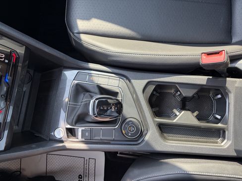 Used 2022 Volkswagen Tiguan SE R-Line AWD/4WD image 29