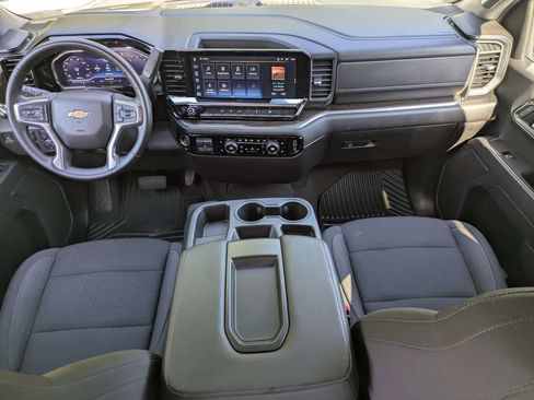 Used 2025 Chevrolet Silverado 1500 LT AWD/4WD image 15