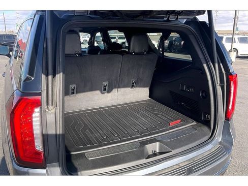 Used 2022 GMC Yukon XL AT4 w/ AT4 Premium Plus Package image 11