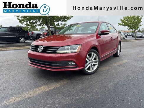 Used 2017 Volkswagen Jetta SEL FWD image 1