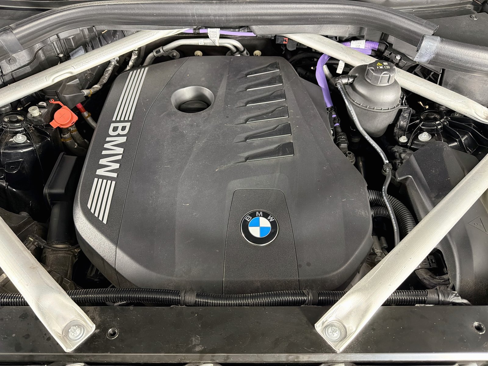 Certified 2025 BMW X5 sDrive40i w/ Parking Assistance Package RWD image 32