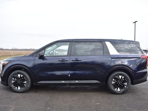 New 2026 Kia Carnival LXS image 7