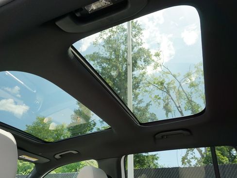 Certified 2025 Mercedes-Benz GLB 250 image 46