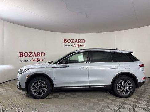 New 2026 Lincoln Corsair Premiere image 4