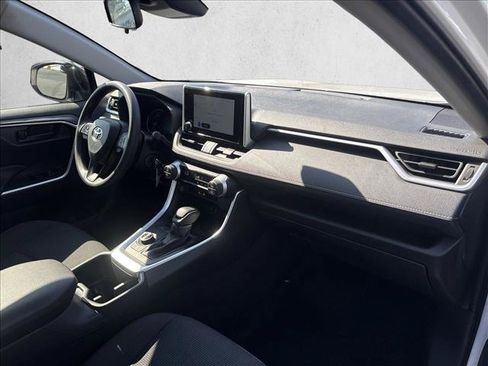 Used 2025 Toyota RAV4 LE AWD/4WD image 27