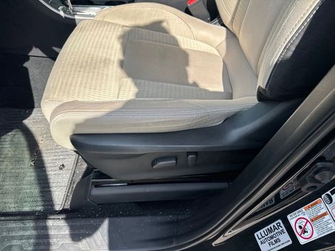 Used 2019 Subaru Ascent Premium w/ Popular Package #3 AWD/4WD image 17