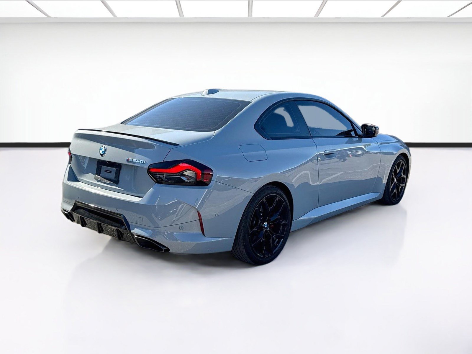 Used 2025 BMW M240i Coupe w/ Premium Package RWD image 4