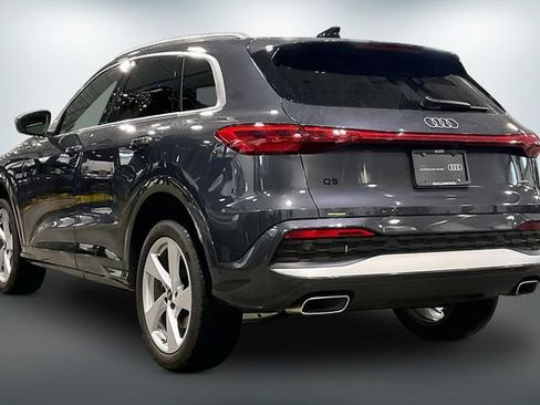 Certified 2025 Audi Q5 Premium Plus w/ Premium Plus AWD/4WD image 12