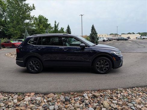 Certified 2023 Volkswagen Tiguan SE w/ Panoramic Sunroof Package FWD image 6