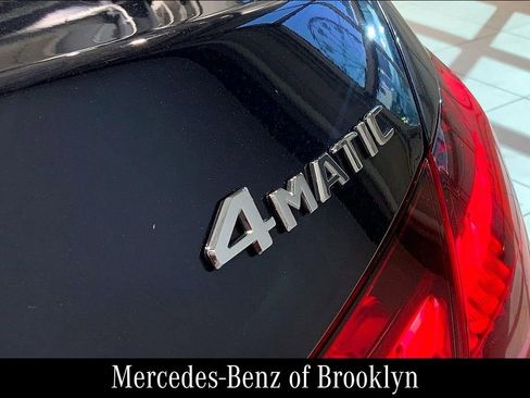 Used 2022 Mercedes-Benz C 300 4MATIC Sedan image 10