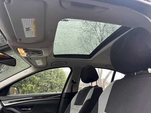 Used 2015 BMW 528i xDrive Sedan image 18