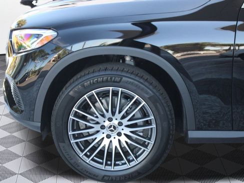 Used 2026 Mercedes-Benz GLC 300 image 12