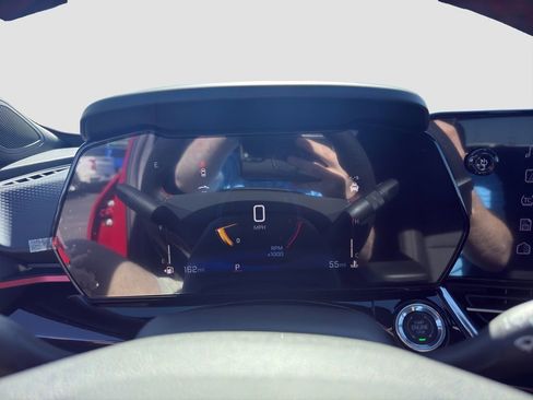 New 2026 Chevrolet Trax RS w/ Sunroof Package FWD image 11