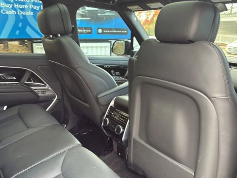 Used 2024 Land Rover Range Rover SE image 23