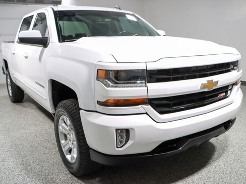 Used 2018 Chevrolet Silverado 1500 LT w/ All Star Edition image 5