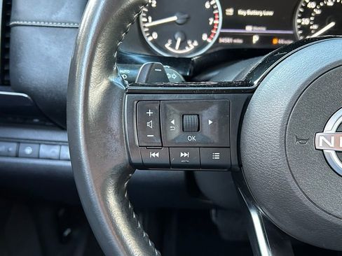 Used 2023 Nissan Pathfinder SV image 44