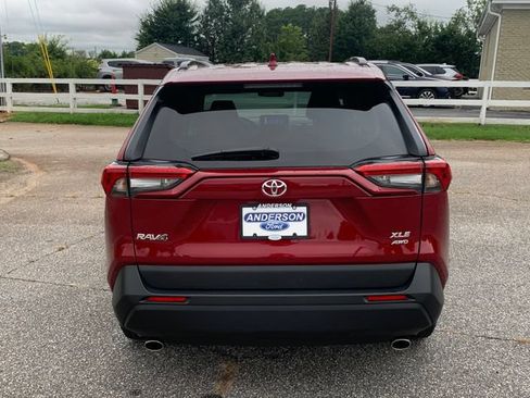 Used 2025 Toyota RAV4 XLE AWD/4WD image 6