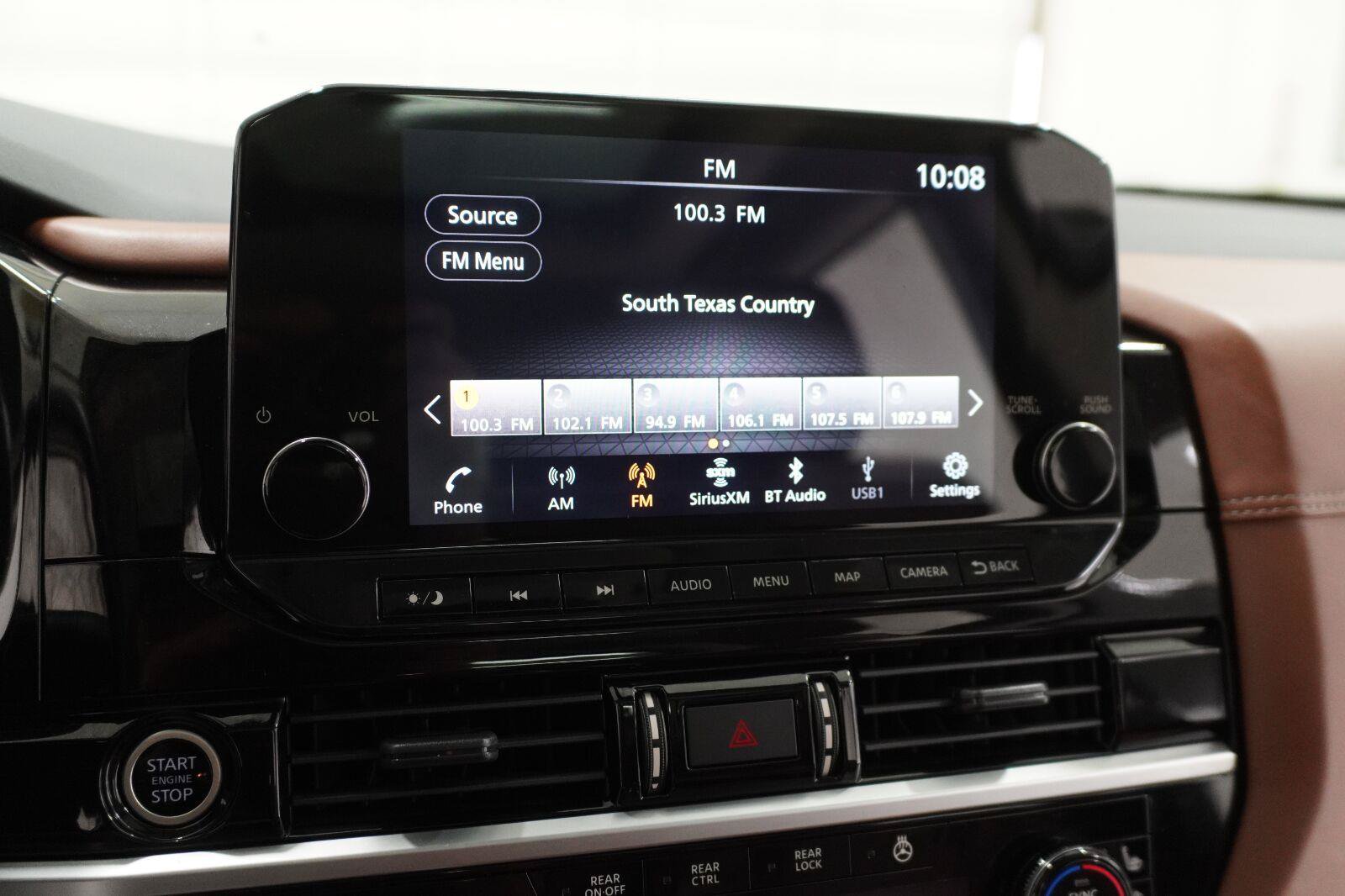Used 2024 Nissan Pathfinder Platinum w/ Cargo Package FWD image 18