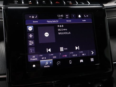 Used 2025 Jeep Grand Cherokee L Altitude image 2