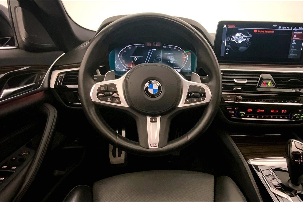 Used 2023 BMW 540i xDrive w/ Executive Package AWD/4WD image 4