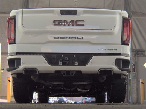 Used 2021 GMC Sierra 1500 Denali w/ Denali Ultimate Package image 7