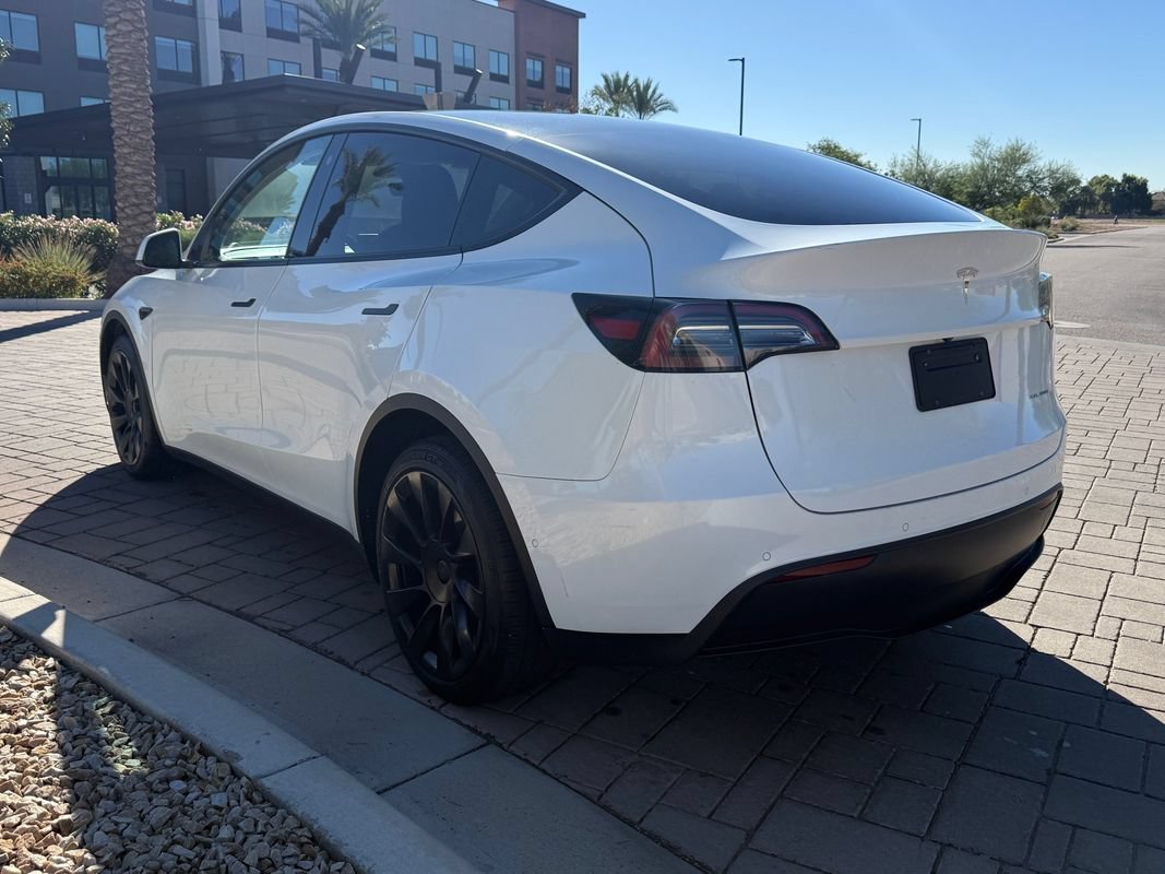 Used 2022 Tesla Model Y Long Range AWD/4WD image 4