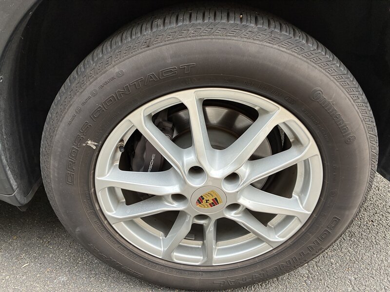 Used 2017 Porsche Cayenne AWD/4WD image 37