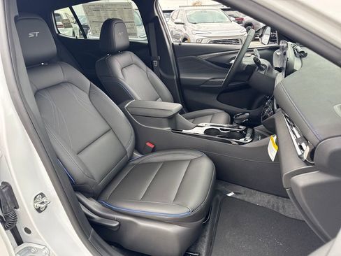 New 2026 Buick Envista Sport Touring w/ Convenience I Package image 9