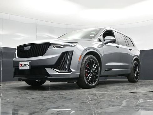 Used 2024 Cadillac XT6 Sport w/ LPO, Onyx Lite Package AWD/4WD image 61
