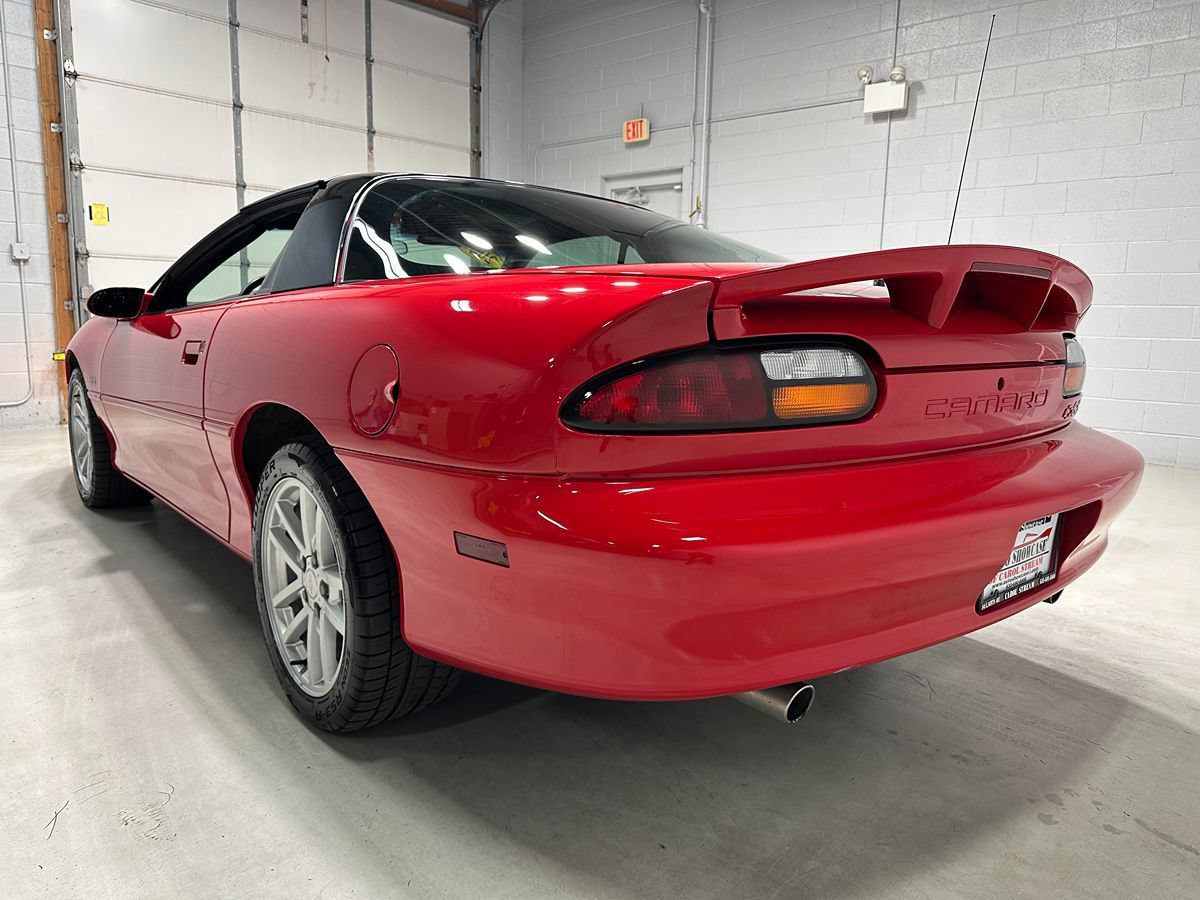 Used 2002 Chevrolet Camaro Z28 w/ SS Performance/Appearance Pkg RWD image 21