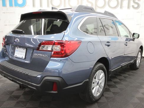 Used 2018 Subaru Outback 2.5i Premium AWD/4WD image 7