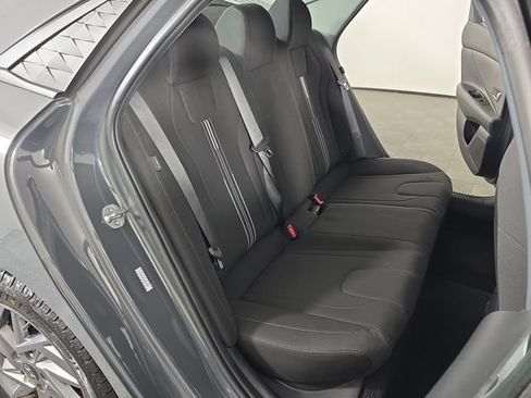 Used 2024 Hyundai Elantra SEL FWD image 24