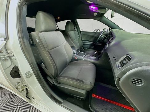 Used 2020 Dodge Charger SXT RWD image 33