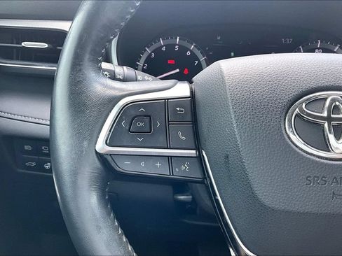 Used 2020 Toyota Highlander Platinum AWD/4WD image 18