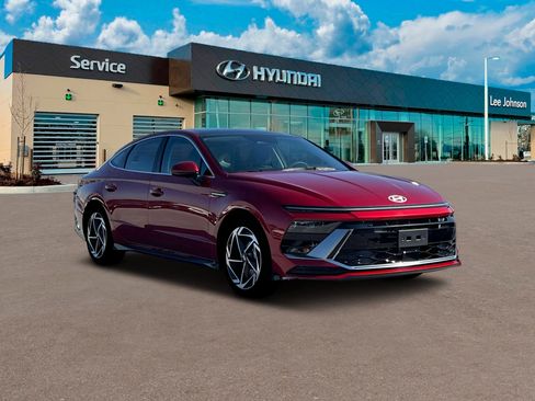 New 2025 Hyundai Sonata SEL FWD image 11