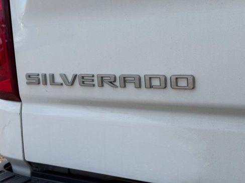 Used 2022 Chevrolet Silverado 1500 Custom RWD image 10