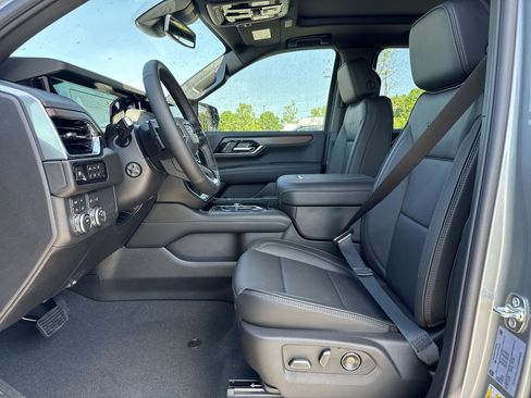 New 2026 GMC Yukon XL Denali w/ Sun & Power Step Package AWD/4WD image 17