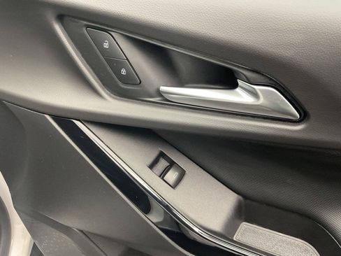 Certified 2026 Chevrolet Equinox LT FWD image 22