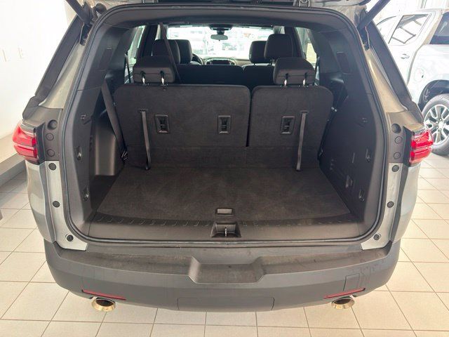 Used 2023 Chevrolet Traverse LT AWD/4WD image 43