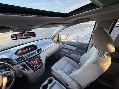 Used 2016 Honda Odyssey EX-L image 22