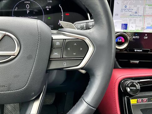 Used 2023 Lexus NX 350h Premium image 23