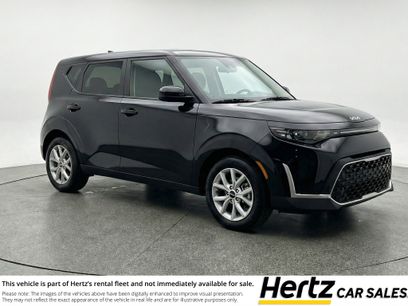 Used 2025 Kia Soul LX w/ LX Technology Package