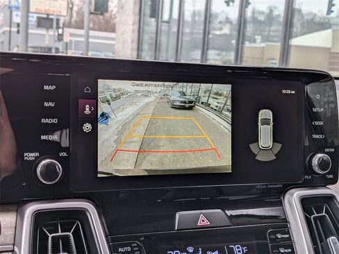 Certified 2023 Kia Sorento S w/ Panoramic Sunroof Package image 17