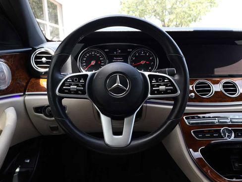 Used 2019 Mercedes-Benz E 450 4MATIC Sedan image 17