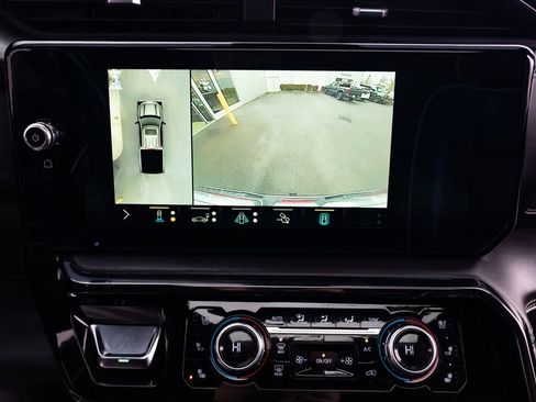 Used 2022 GMC Sierra 1500 AT4X image 15